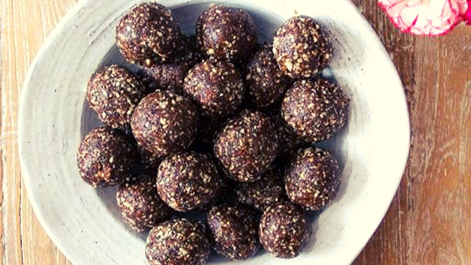 Raw Cacao Energy Balls