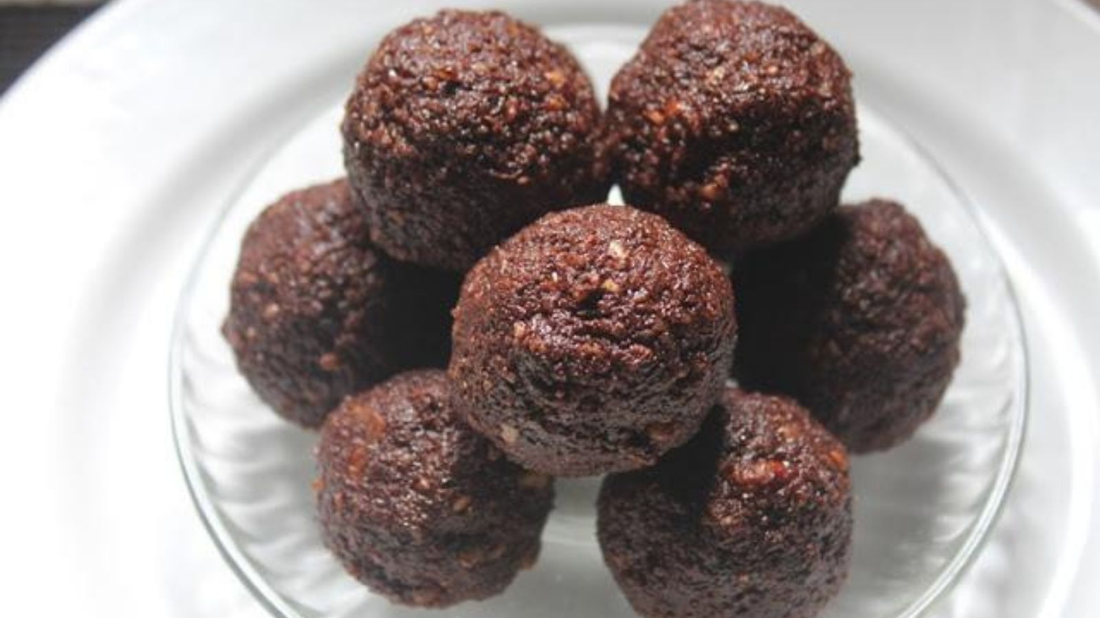 Coconut Cacao Laddoos