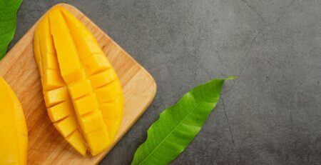 Your 101 Guide to Relish Mangoes This Season Dos, Don’ts, Benefits, and More