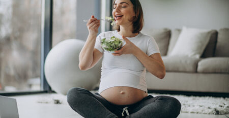 6 Must-Have Nutrients for Expecting Mothers image